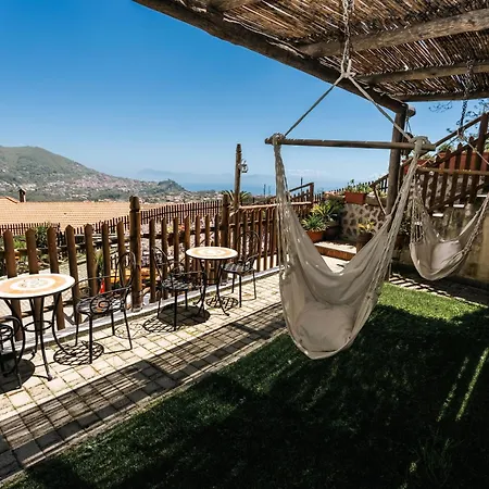 Italia Bed & Breakfast 3*
